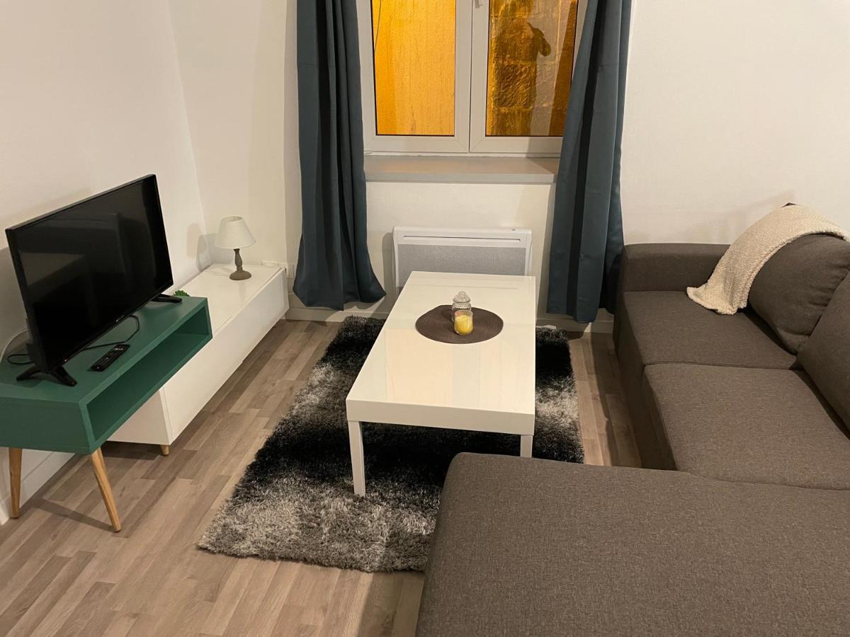 Appartement T2 meublé, centre Verdun, 1er étage Extérieur photo